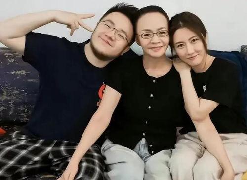 八卦吃瓜娱乐博主视频,八卦吃瓜达人带你揭秘热门视频幕后故事  第2张